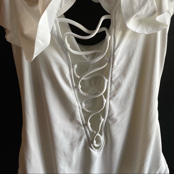 LA BLANCA Island Goddess Ruffled Tummy Control One Piece Swimsuit Size 8 - Picture 7 of 11